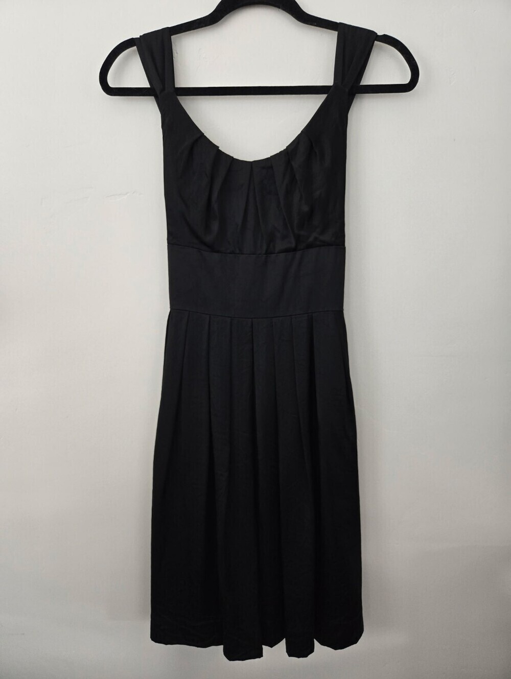 Maggy London Vintage 100% Silk Black Fit And Flare Dress. Size 6.